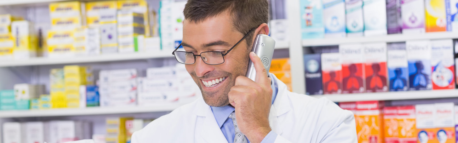 pharmacist answer a call
